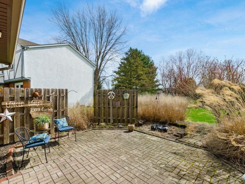 292 Maple Place, Pickerington, OH 43147 Photo 3