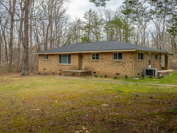 4302 Taft Highway, Signal Mountain, TN 37377