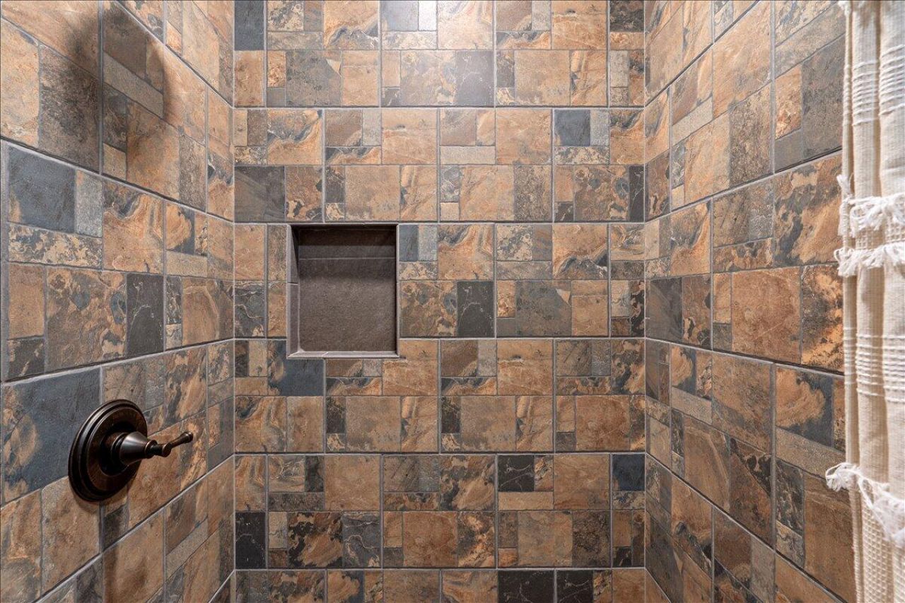 1317 Lakeview Drive Photo 109