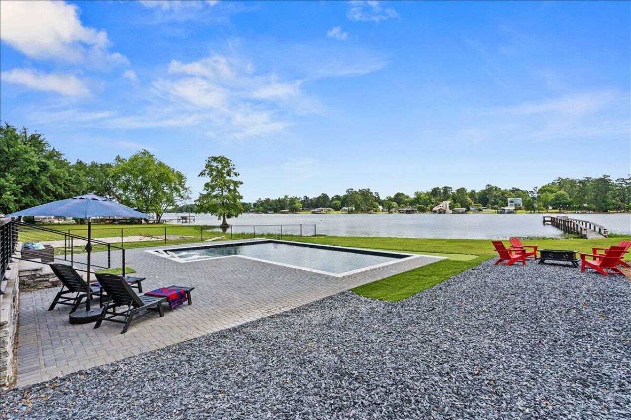 1317 Lakeview Drive Photo 14