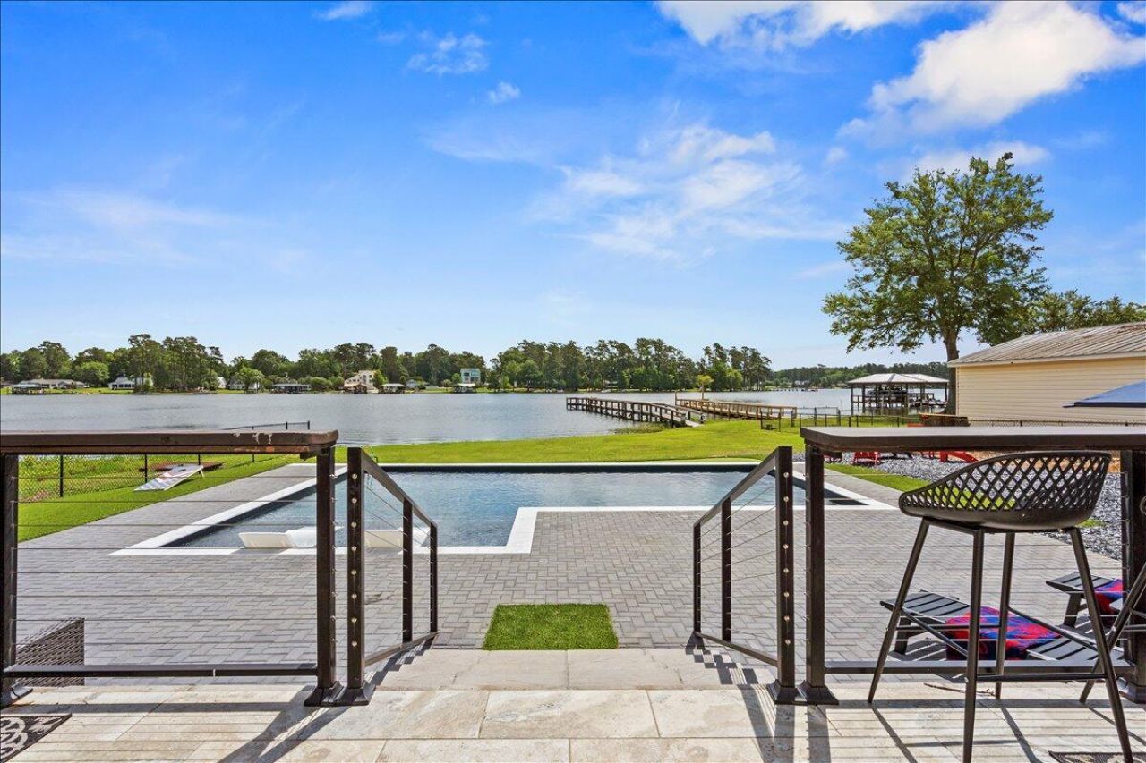 1317 Lakeview Drive Photo 24