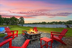 1317 Lakeview Drive photo 4