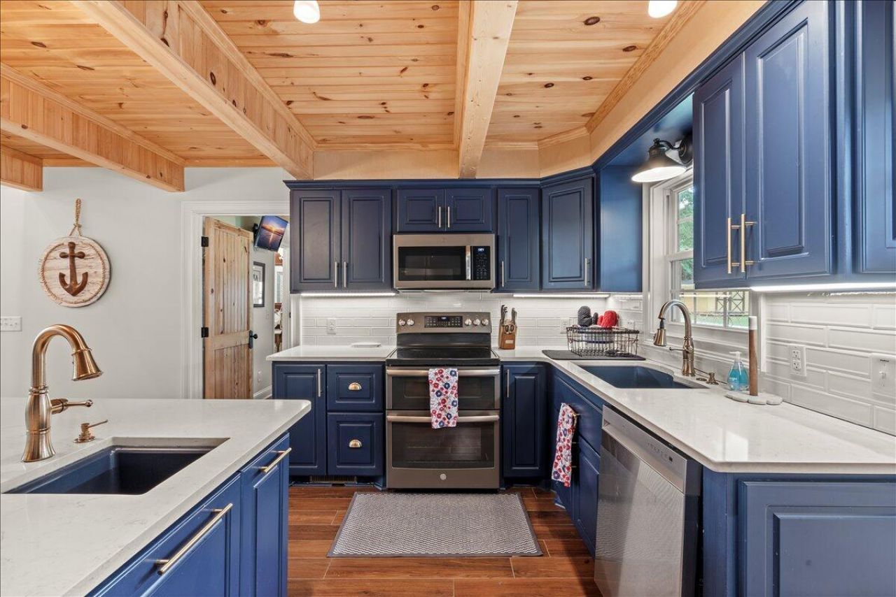 1317 Lakeview Drive Photo 33