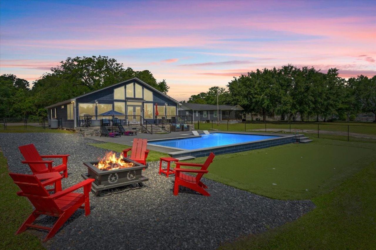 1317 Lakeview Drive Photo 4