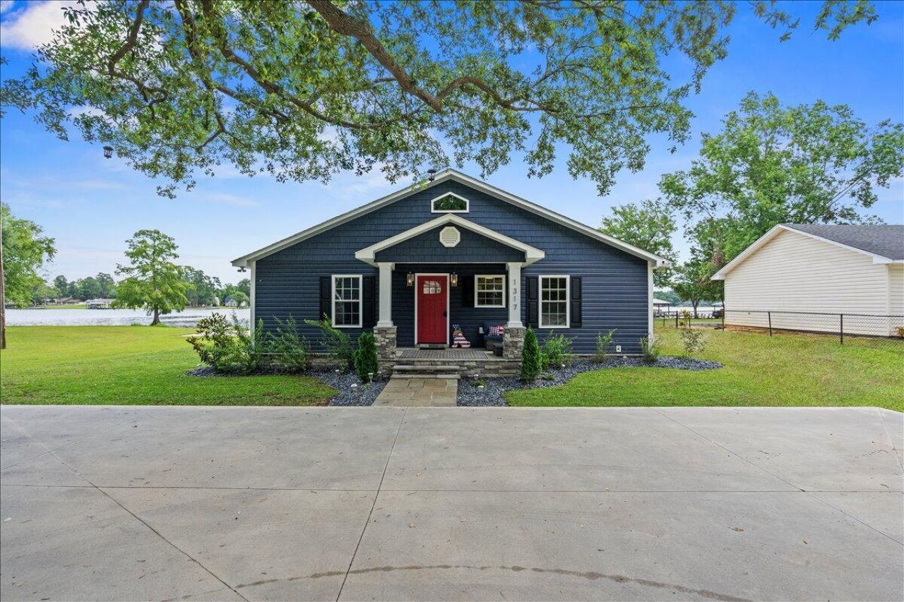 1317 Lakeview Drive Photo 9