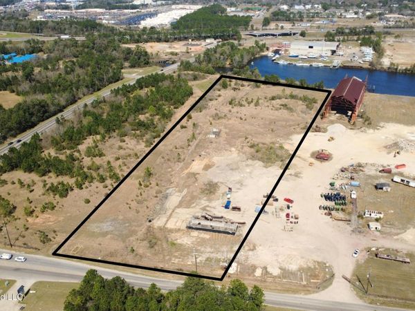 14472 Creosote Road, Gulfport, MS 39503