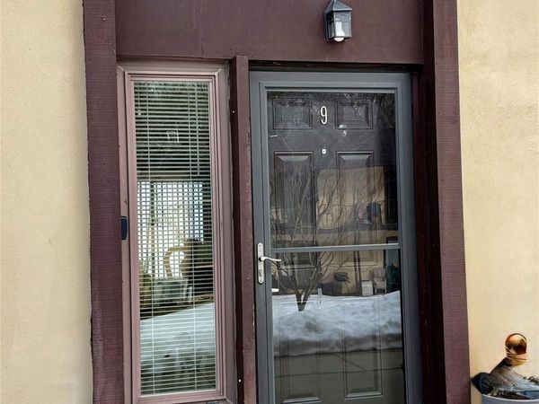 9 Willow Ct , Unit 9, Selden, NY 11784