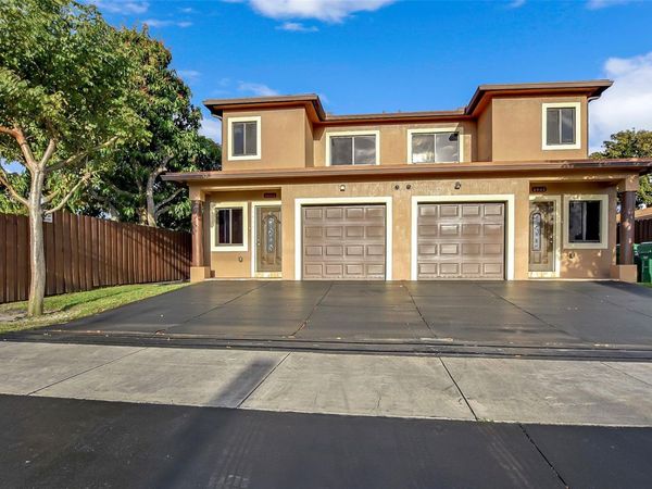 1461-1463 SW 40th Ter, Fort Lauderdale, FL 33317