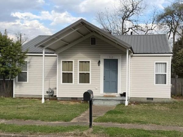 312 10th N, Columbus, MS 39701