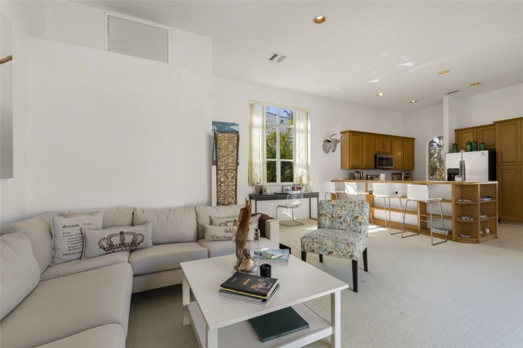 865 Island Club Square, Vero Beach, FL 32963 Photo