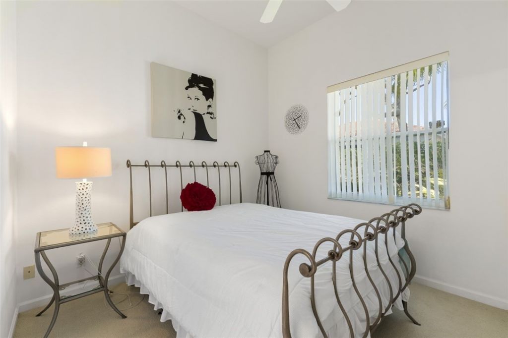 865 Island Club Square, Vero Beach, FL 32963 Photo