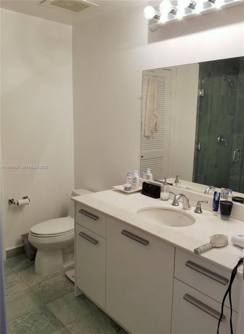 1050 Brickell Av, Unit 2622, Miami, FL 33131 Photo