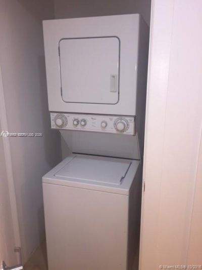 1050 Brickell Av, Unit 2622, Miami, FL 33131 Photo