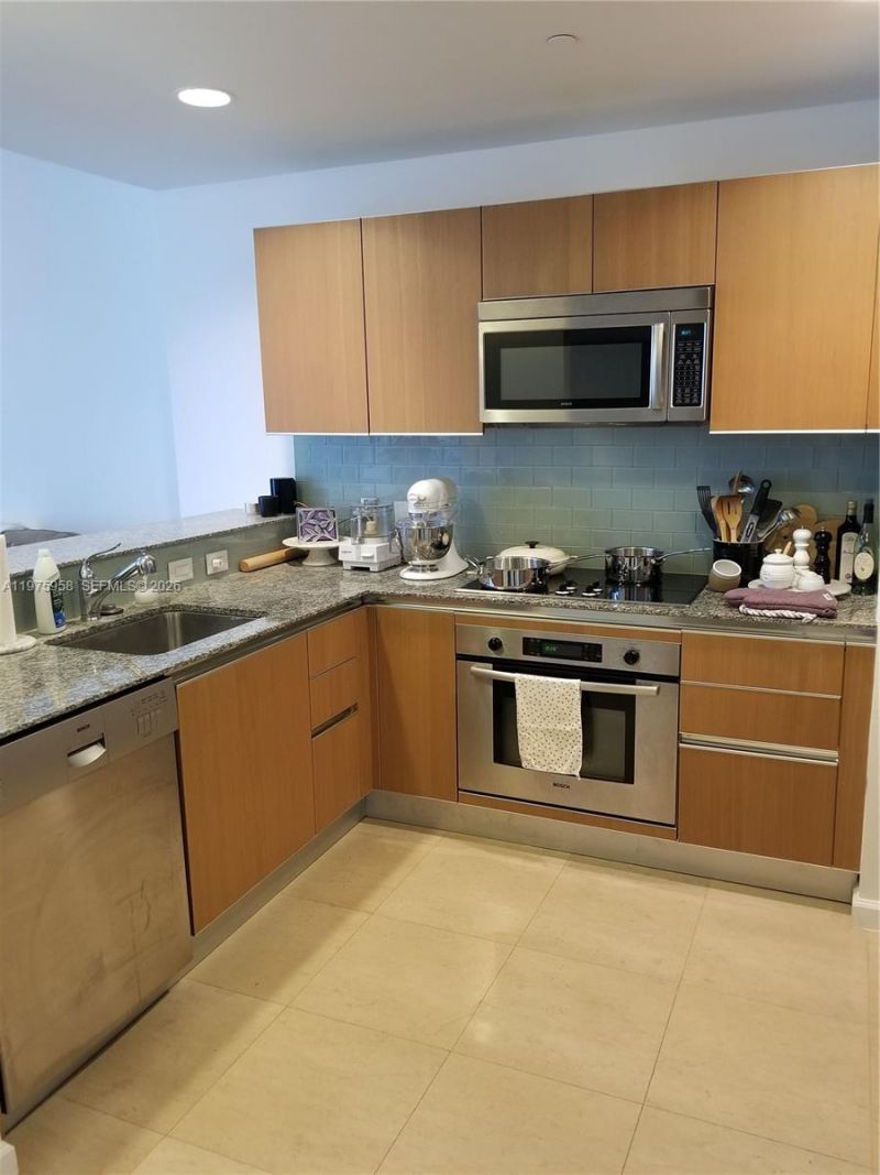 1050 Brickell Av, Unit 2622, Miami, FL 33131 Photo