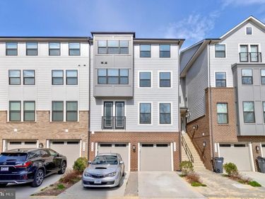 2376 STELLA PLACE, Unit 19, ALEXANDRIA, VA 22303