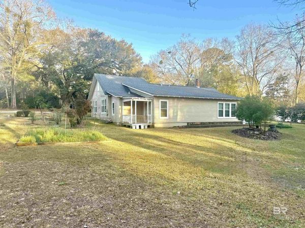 662 Fairhope Avenue, Fairhope, AL 36532