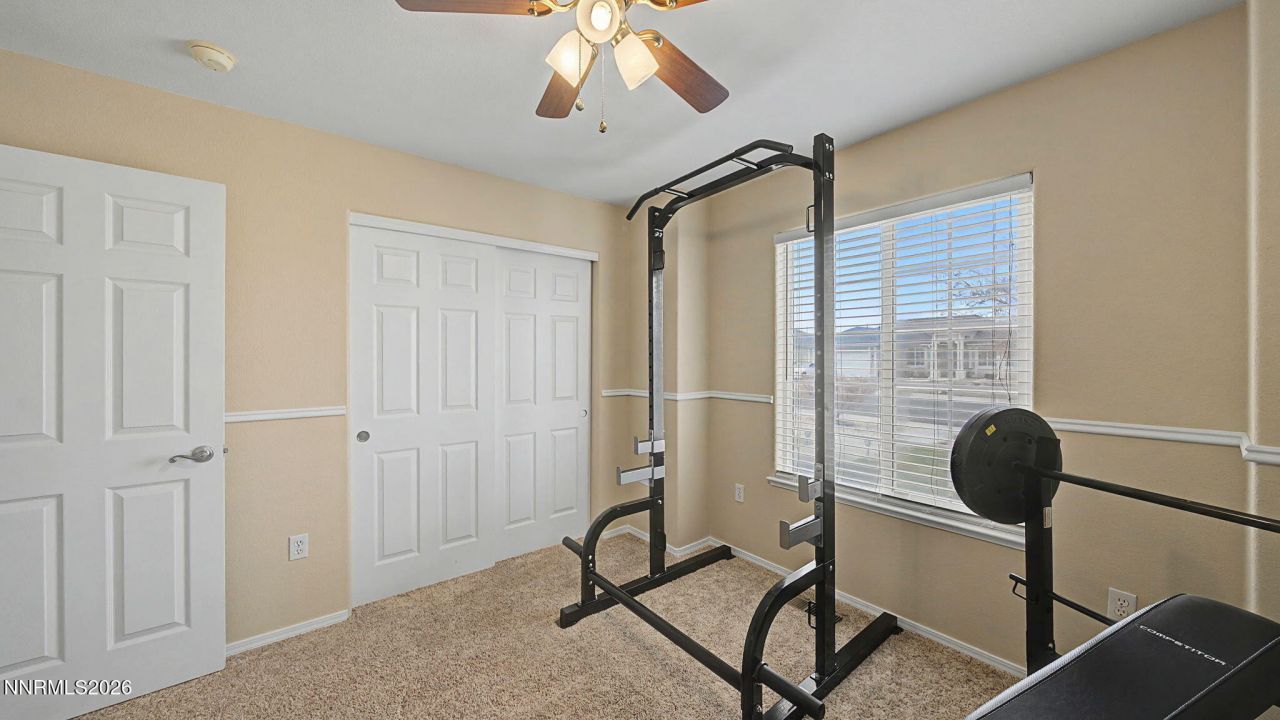 906 Julia Lane, Fernley, NV 89408 Photo