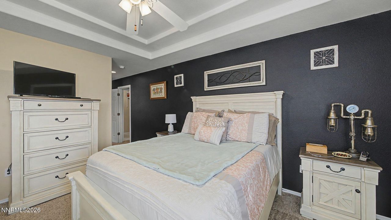 906 Julia Lane, Fernley, NV 89408 Photo