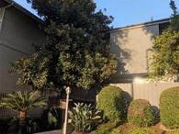 4325 Whitsett, Studio City, CA 91604