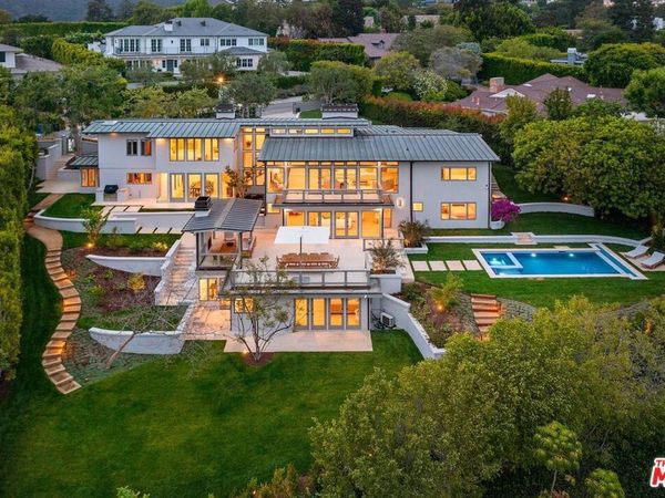 1514 Sorrento Drive, Pacific Palisades, CA 90272