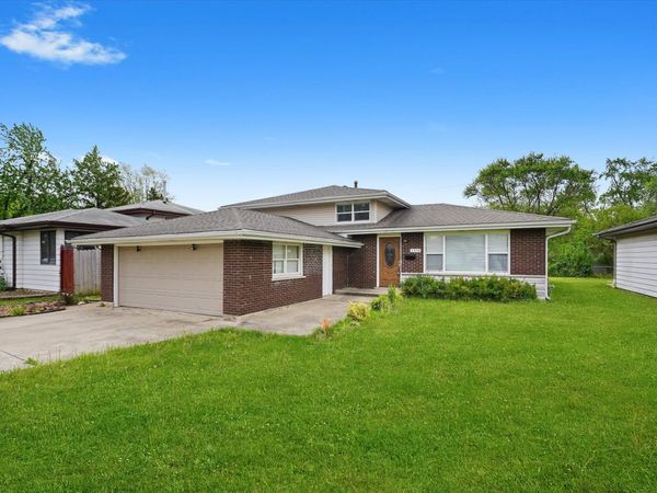 1315 Prince Drive , South Holland, IL 60473