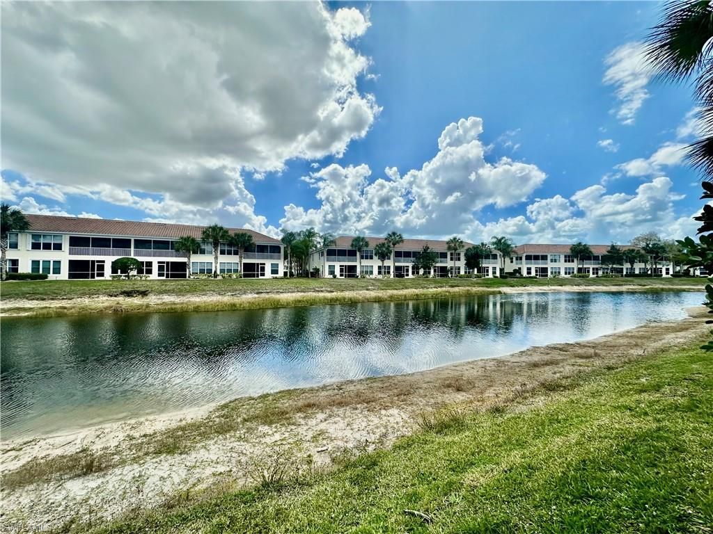 996 Hampton Cir , Unit 71, Naples, FL 34105 Photo