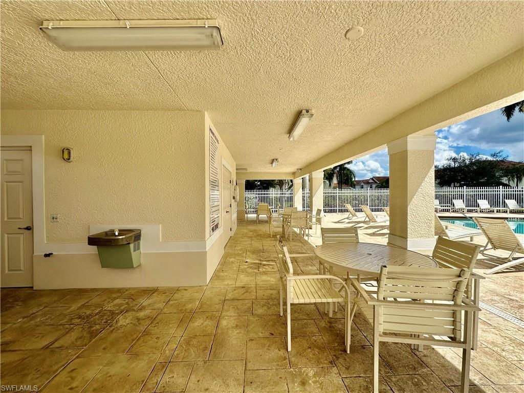 996 Hampton Cir , Unit 71, Naples, FL 34105 Photo