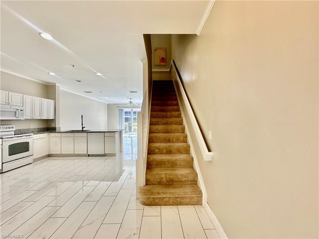 996 Hampton Cir , Unit 71, Naples, FL 34105 Photo