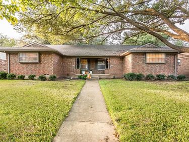 7544 Brentcove Circle, Dallas, TX 75214