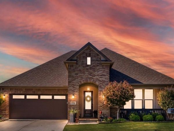 9900 Silver Rock Way, Denton, TX 76207