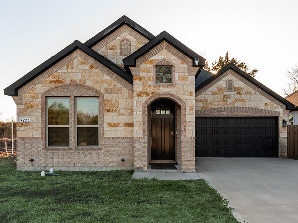 4225 Elkins Avenue, Lancaster, TX 75134