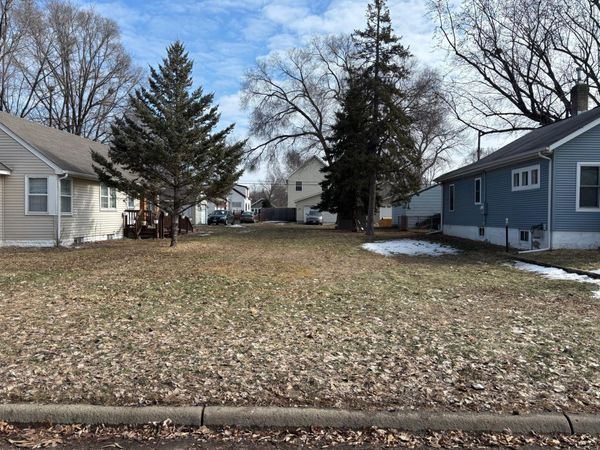 5418 Girard Avenue N, Brooklyn Center, MN 55430