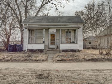 1121 AVENUE B, COUNCIL BLUFFS, IA 51501