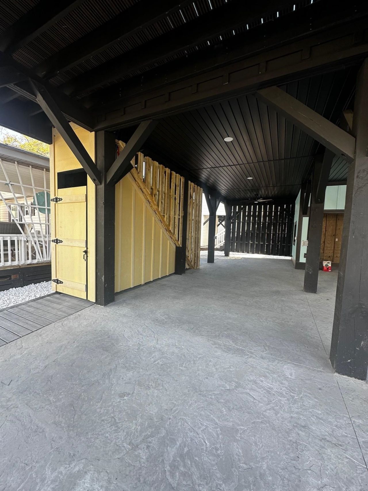 6001 - M-58 S Kings Hwy. Photo 12