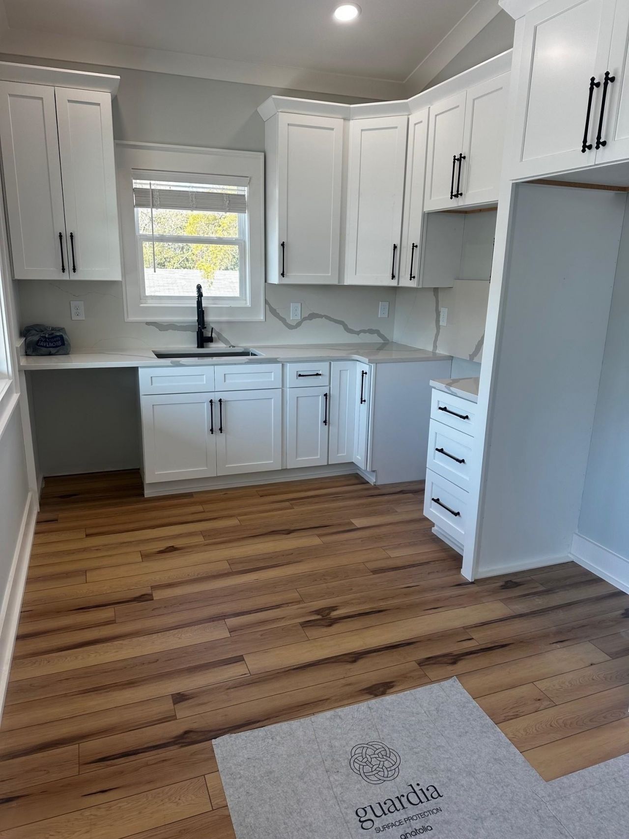 6001 - M-58 S Kings Hwy. Photo 15