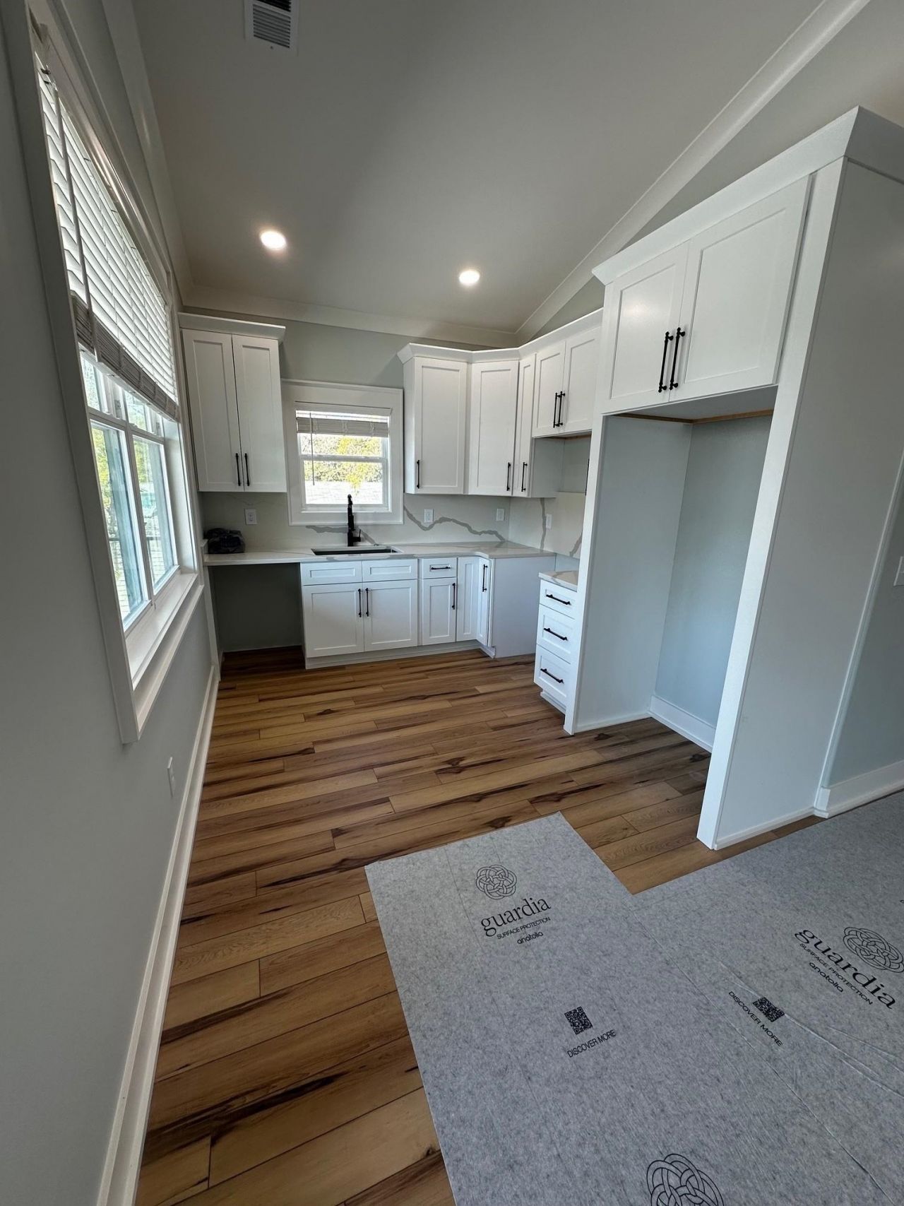 6001 - M-58 S Kings Hwy. Photo 16