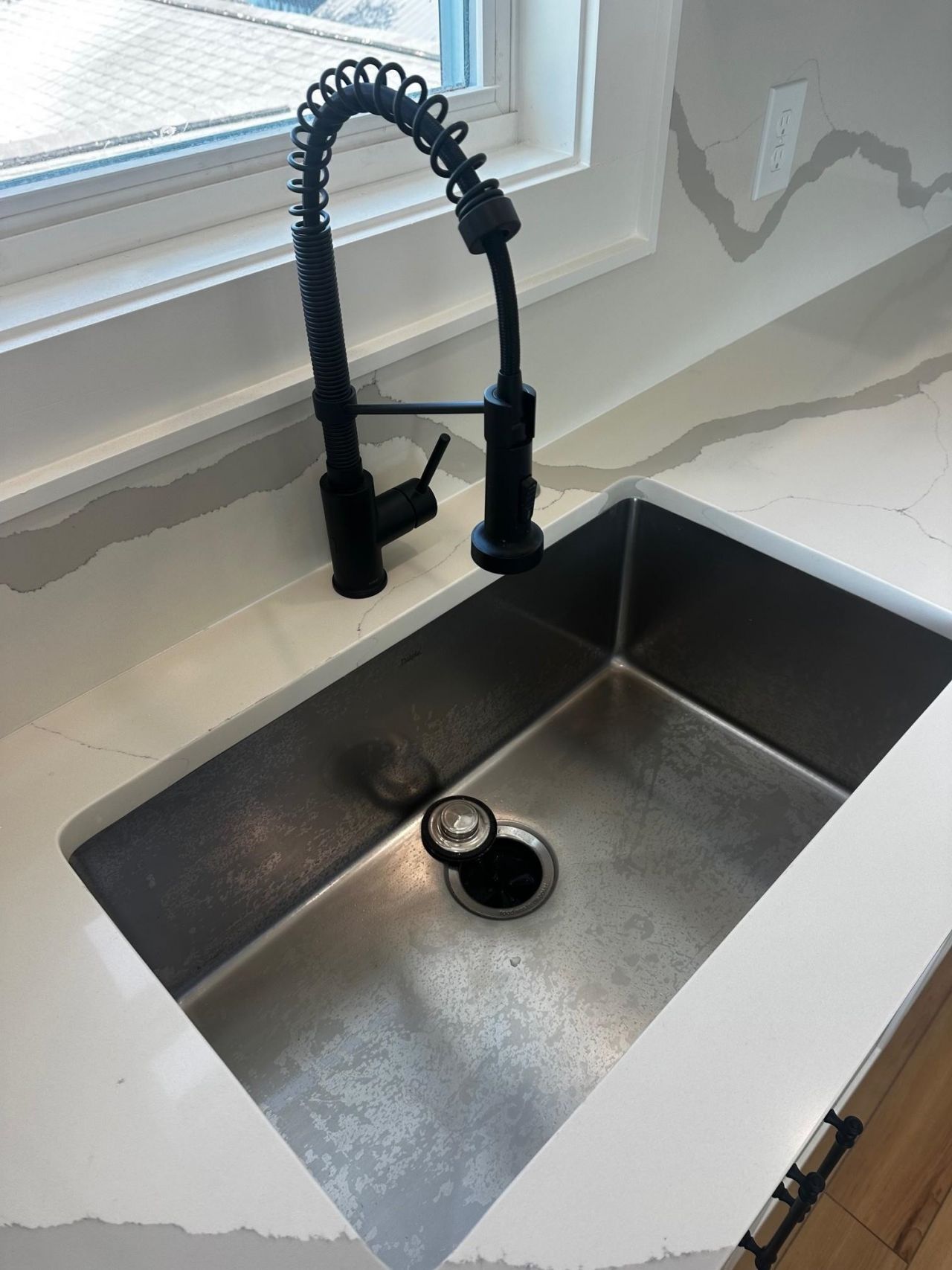 6001 - M-58 S Kings Hwy. Photo 17