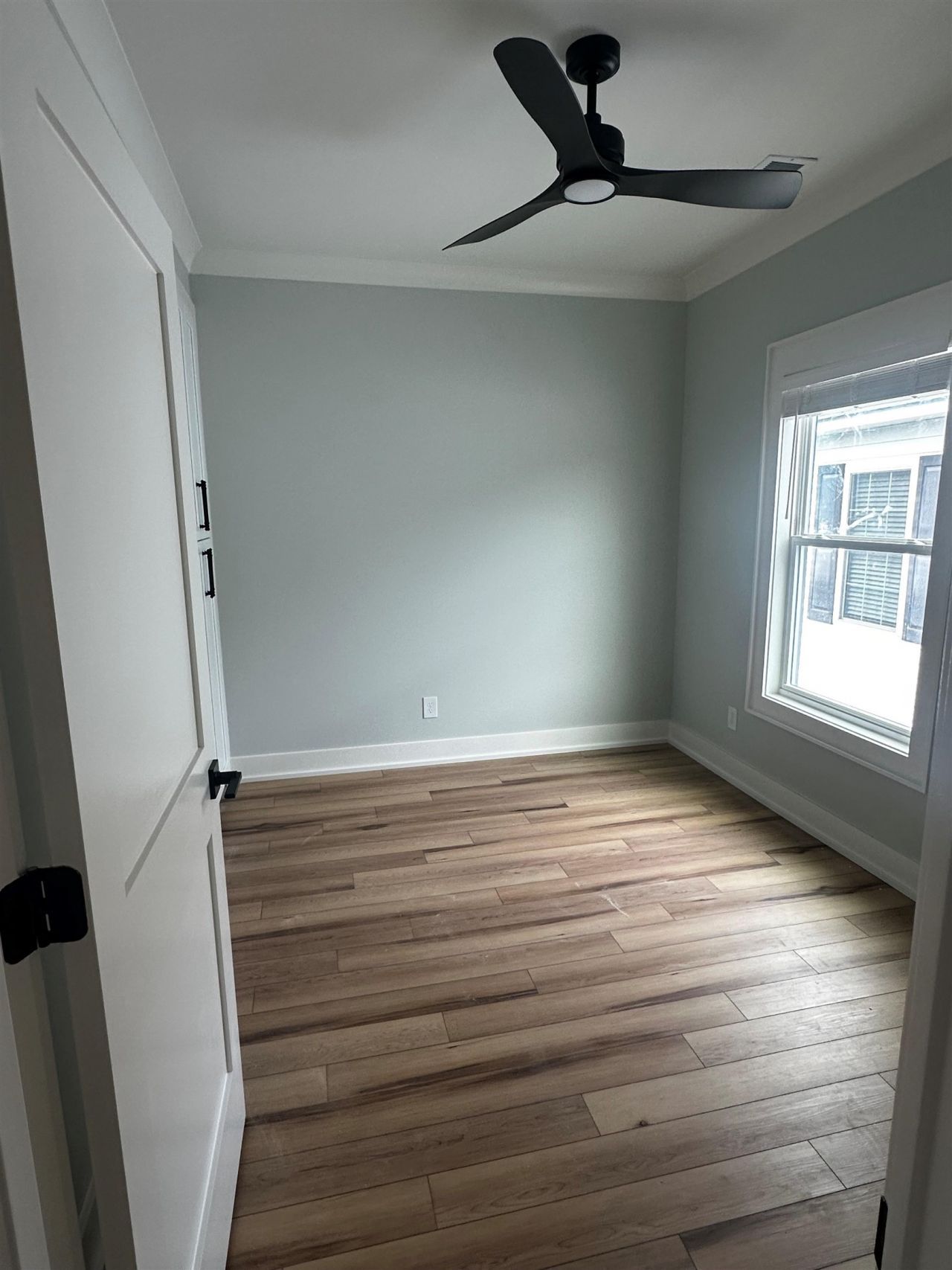 6001 - M-58 S Kings Hwy. Photo 29