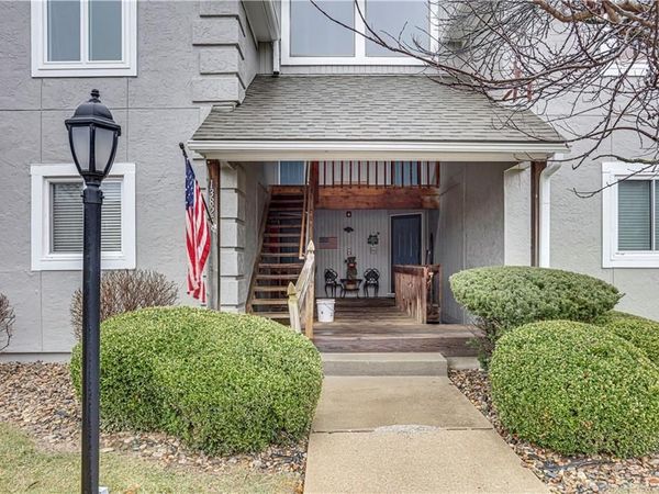 13825 W 58th Terrace, Unit 6, Shawnee, KS 66216