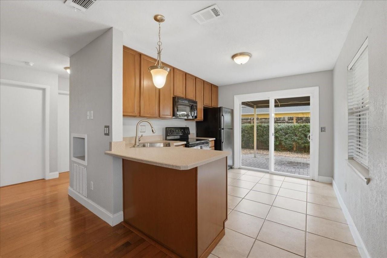 3154 S Bumby Avenue , Unit C1, Orlando, FL 32806 Photo