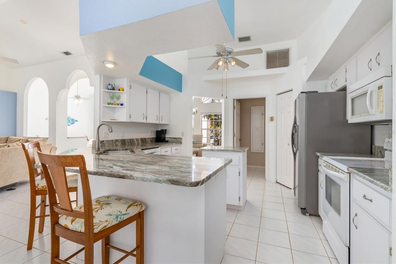 1 Long Meadow Lane , Rotonda West, FL 33947 Photo