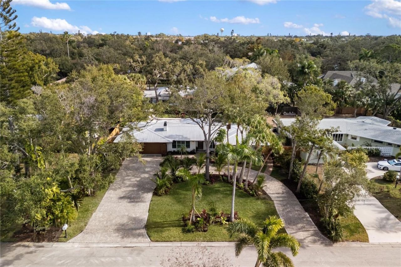 3705 Tangier Terrace , Sarasota, FL 34239 Photo