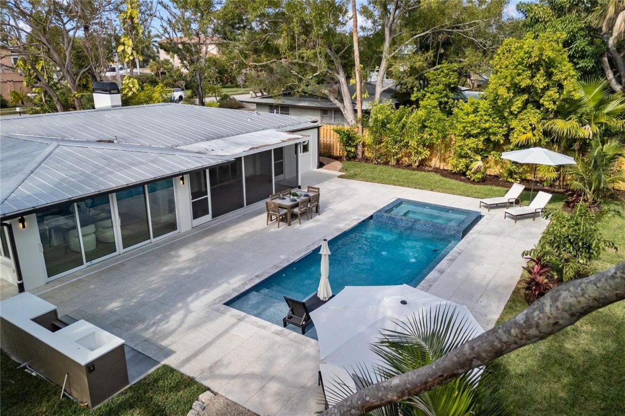 3705 Tangier Terrace , Sarasota, FL 34239 Photo