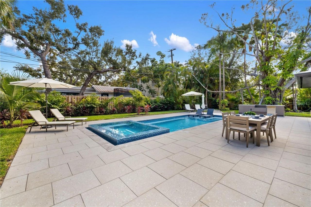 3705 Tangier Terrace , Sarasota, FL 34239 Photo