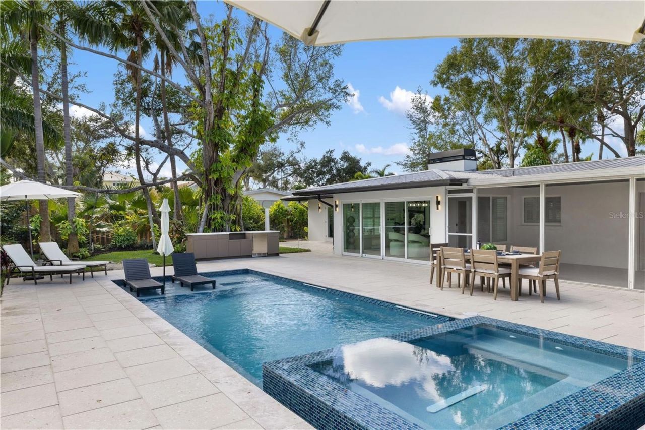 3705 Tangier Terrace , Sarasota, FL 34239 Photo