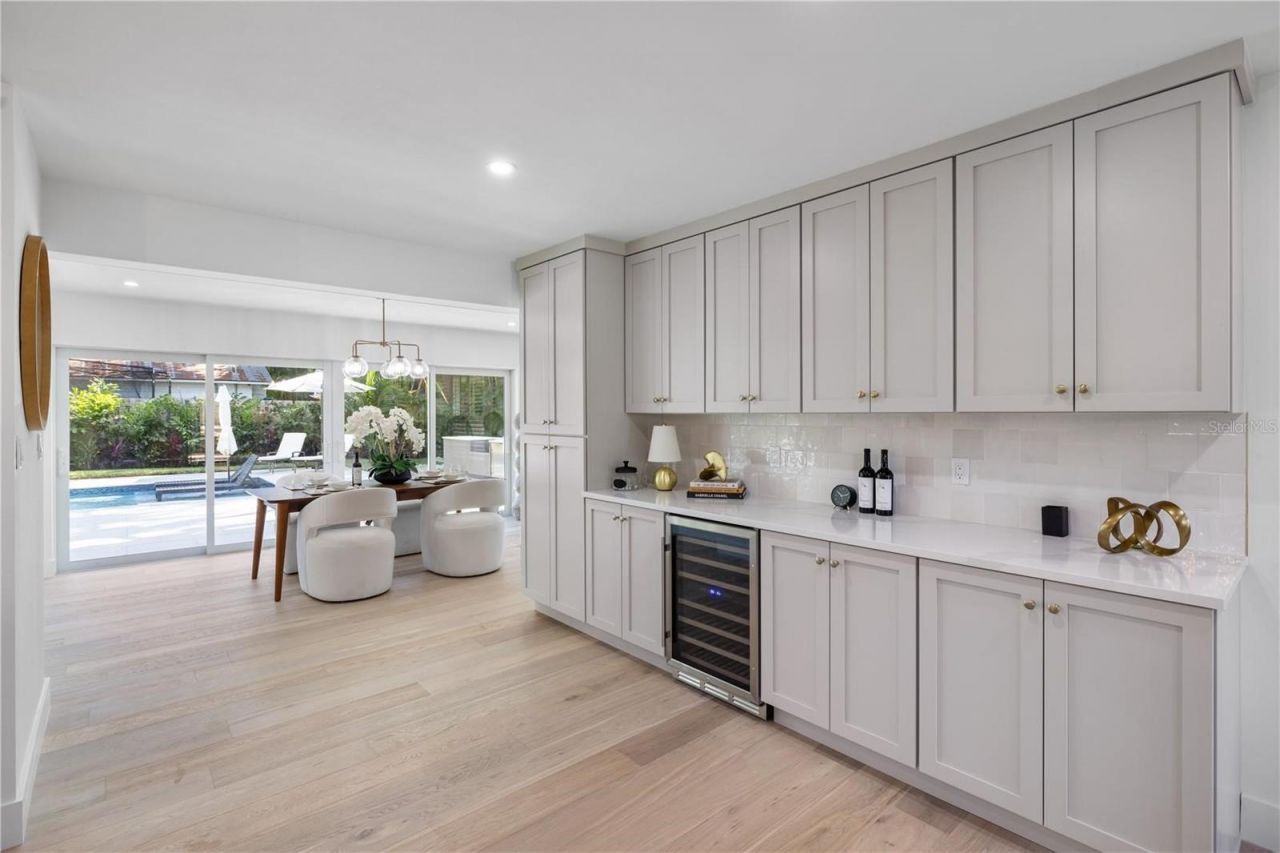 3705 Tangier Terrace , Sarasota, FL 34239 Photo