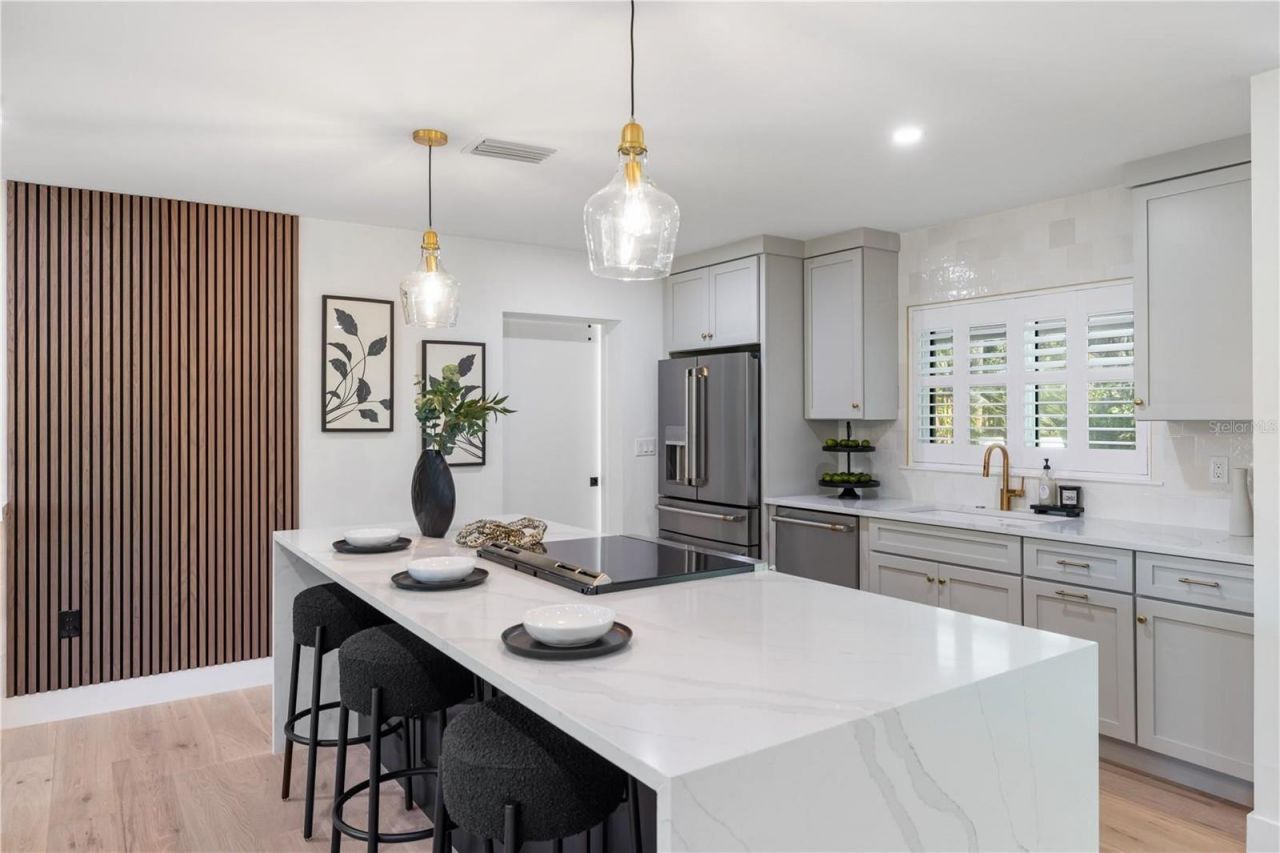 3705 Tangier Terrace , Sarasota, FL 34239 Photo