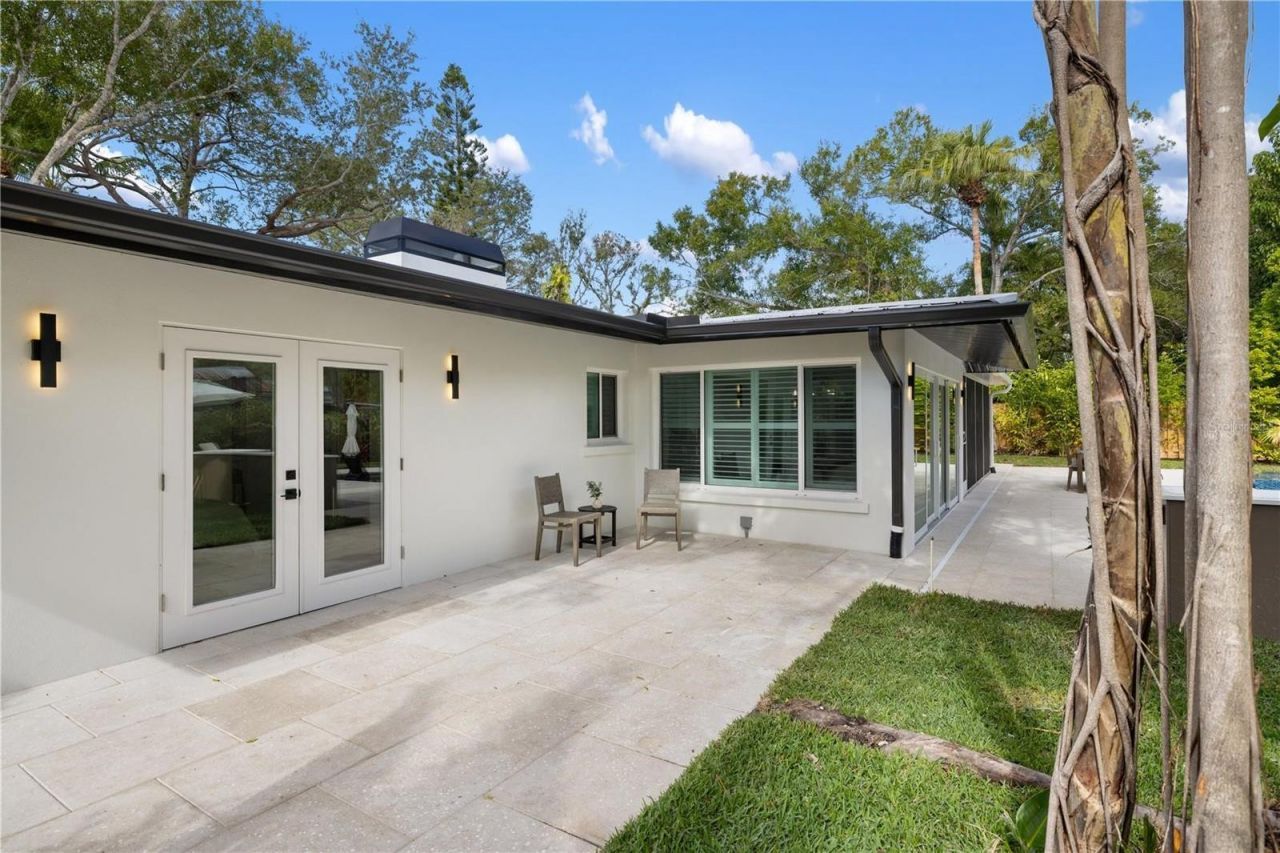 3705 Tangier Terrace , Sarasota, FL 34239 Photo