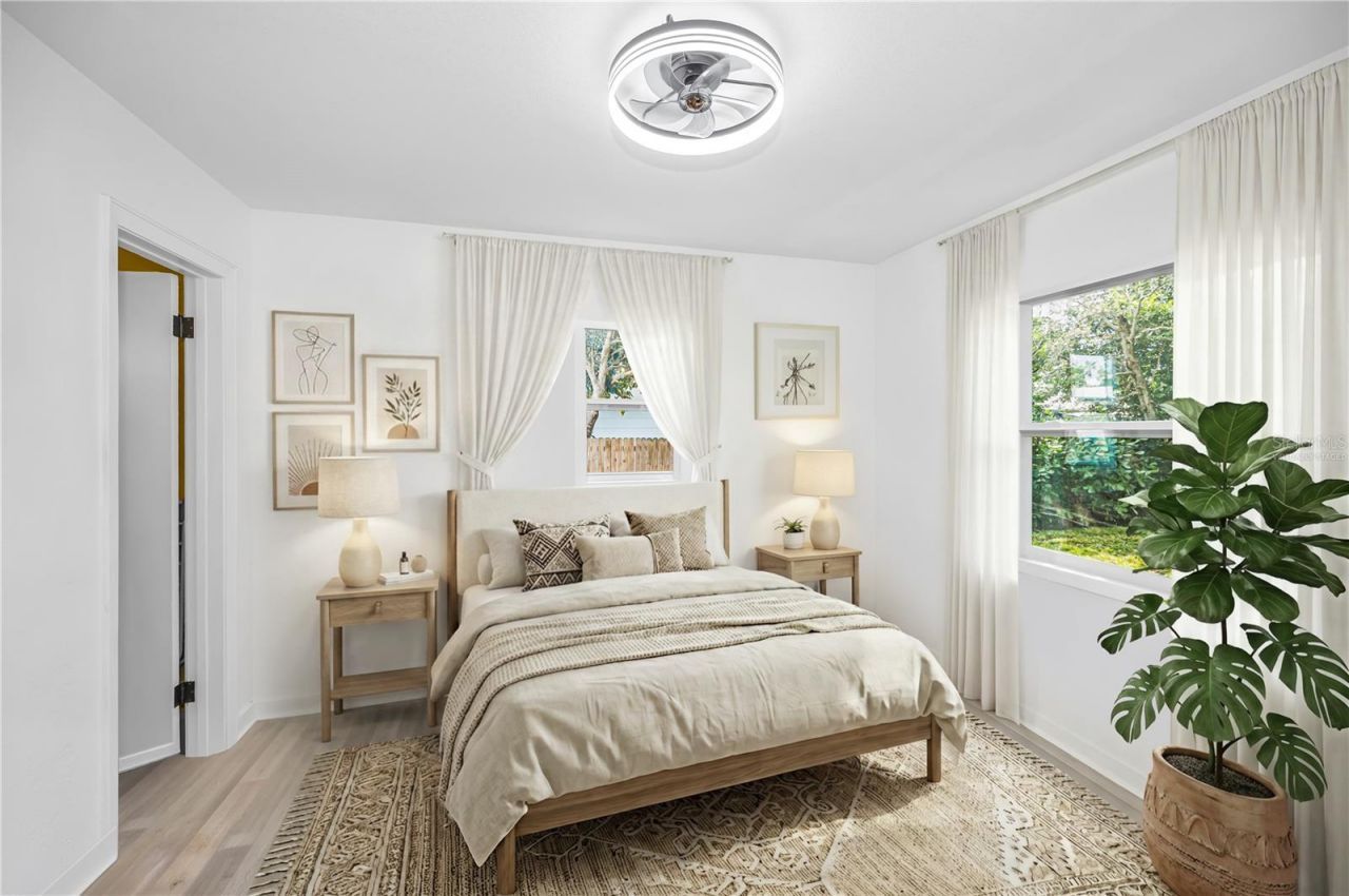 4917 Oxford Avenue N, Saint Petersburg, FL 33710 Photo