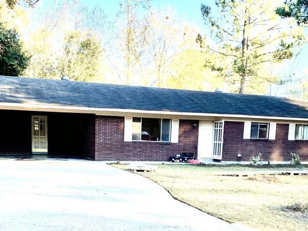 1520 Sebron Street, Prentiss, MS 39474